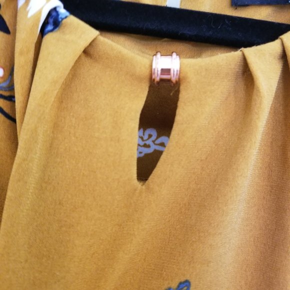 Ivanka Trump Women's size Small Sleeveless Blouse - Picture 2 of 11